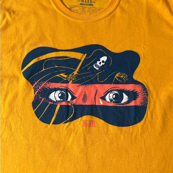 Never Made Graphic Tee - Picture 2 of 4